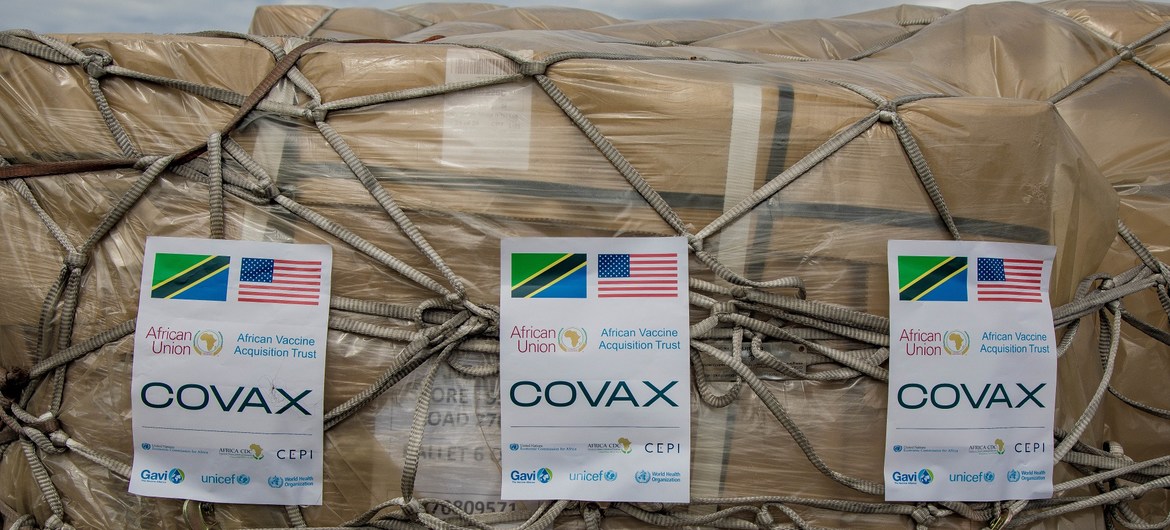 Llegada de vacunas del COVID-19 a través de COVAX a Tanzania