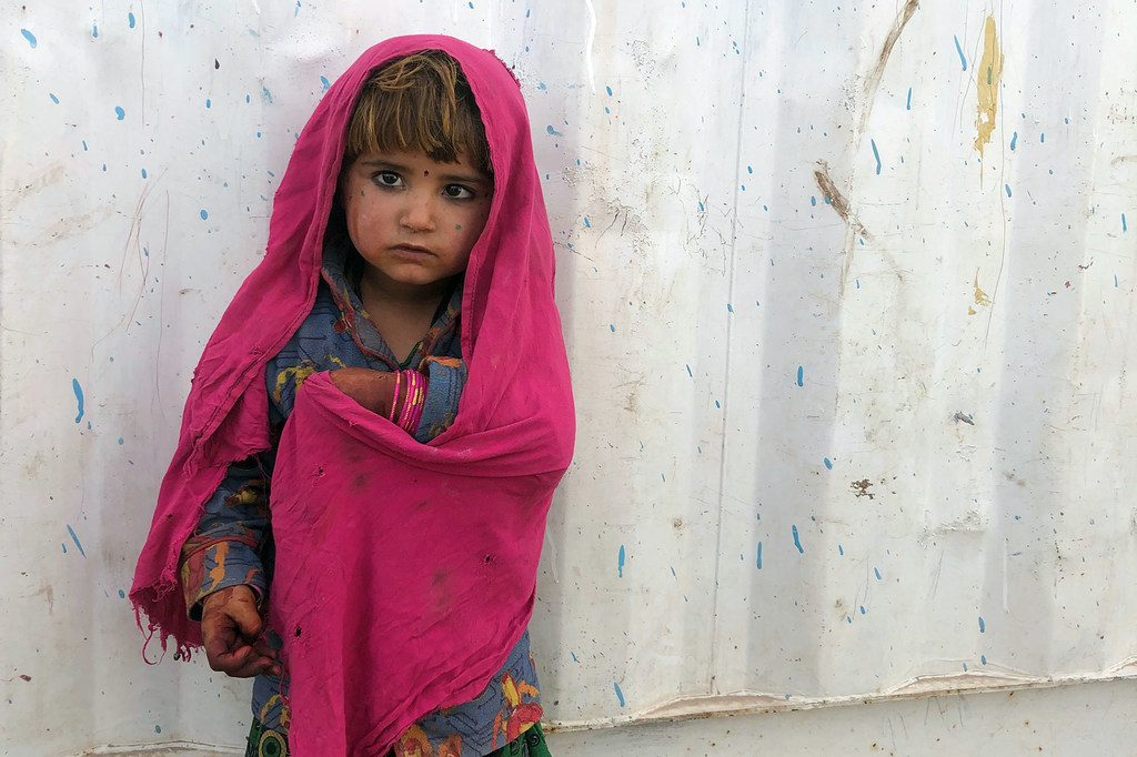 Diez millones de niños necesitan ayuda humanitaria para sobrevivir en Afganistán.