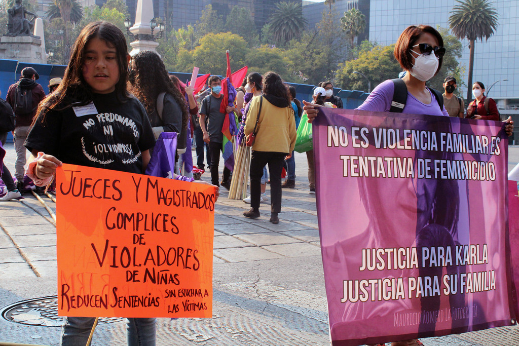 La marcha del 25N, en el Día Internacional de la Eliminación de la Violencia contra la Mujer, en México se vistió de naranja, verde y morado.