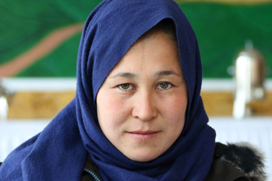 Fezeh Rezaie es una de las 19 desminadoras que consiguió que Bamyan se convirtiera en la primera provincia libre de minas en Afganistán.
