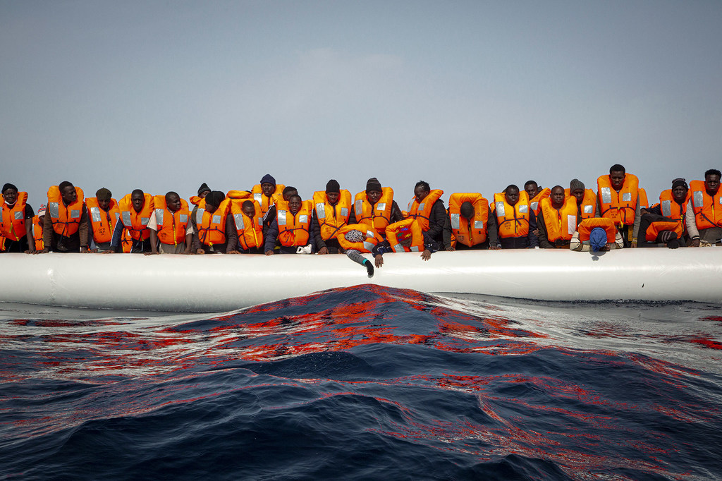 Más de 16.500 migrantes han cruzado el mar Mediterráneo hacia Europa en los primeros cuatro meses de 2021.
