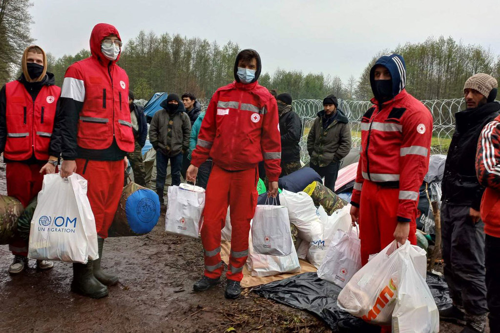 Un número creciente de migrantes llega a la frontera entre Bielorrusia y Polonia.