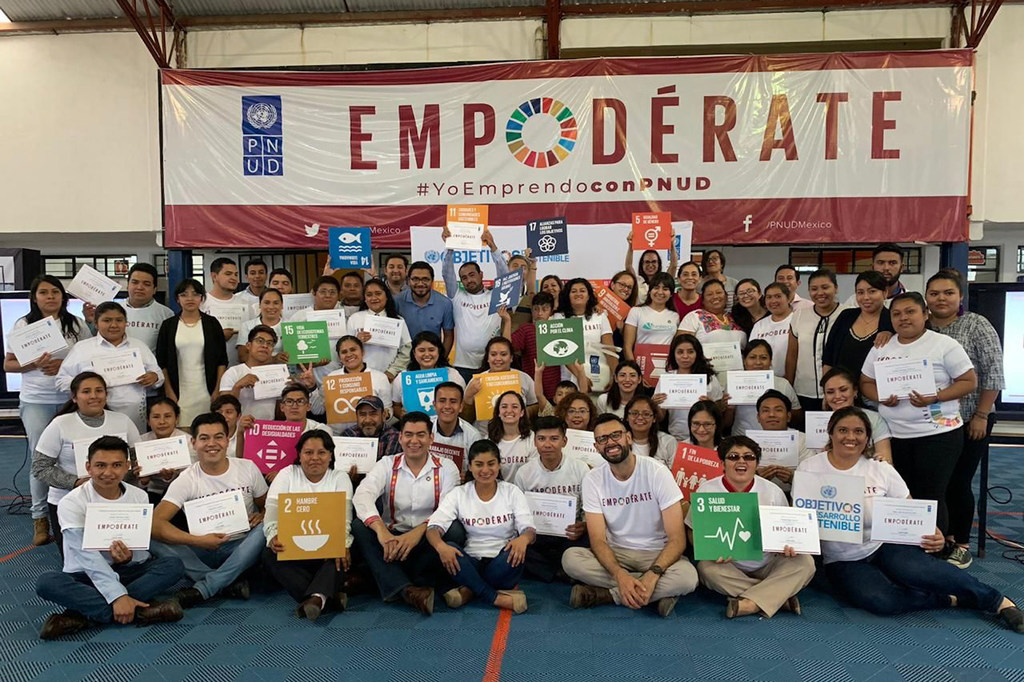 Participantes del programa de "Empodérate" del Programa de las Naciones Unidas para el Desarrollo (PNUD).