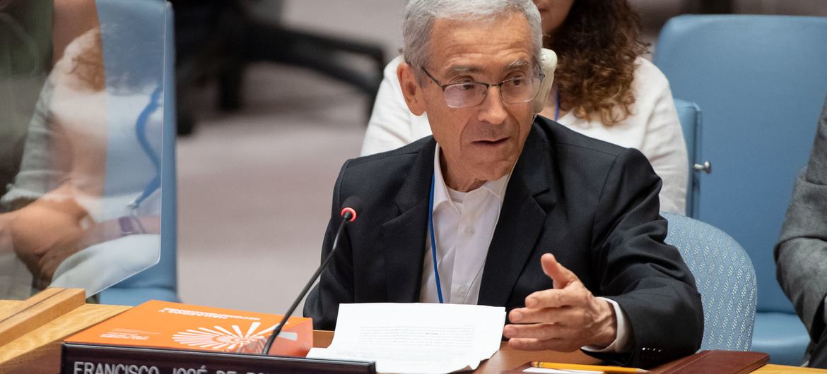 El presidente de la Comisión de la Verdad en Colombia, Francisco José de Roux Rengifo, presenta al Consejo de Seguridad su informe final.