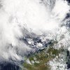 Imagen de un satélite de la NASA muestra como el ciclón tropical Kenneth se acerca a Mozambique.